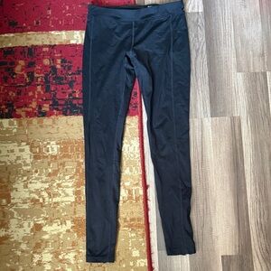 Nike Dri-FIT Black athletic Leggings size small women’s